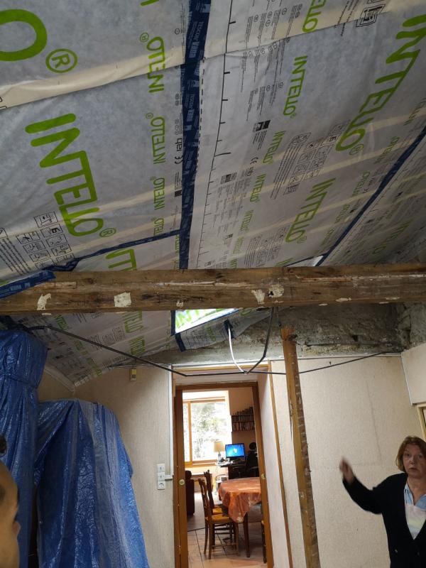 isolation avec apport de lumière par l'installation d’un Velux à Carnac 5